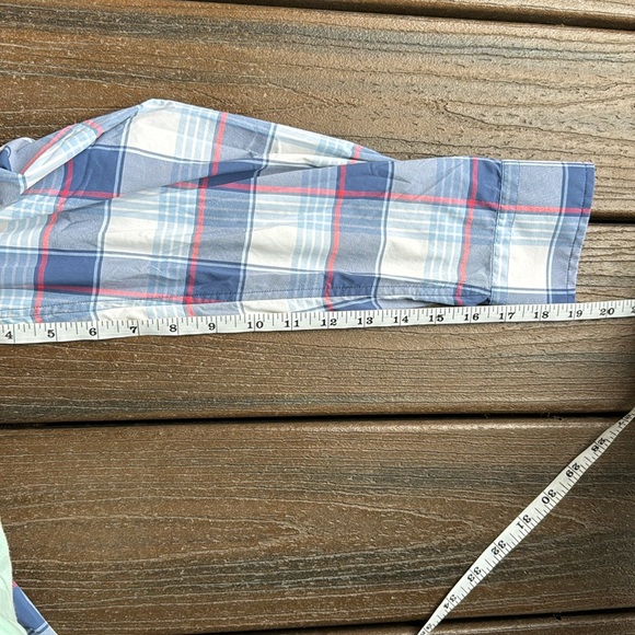 Vineyard Vines Men’s Whale Shirt | small | red white & blue plaid - Picture 4 of 6